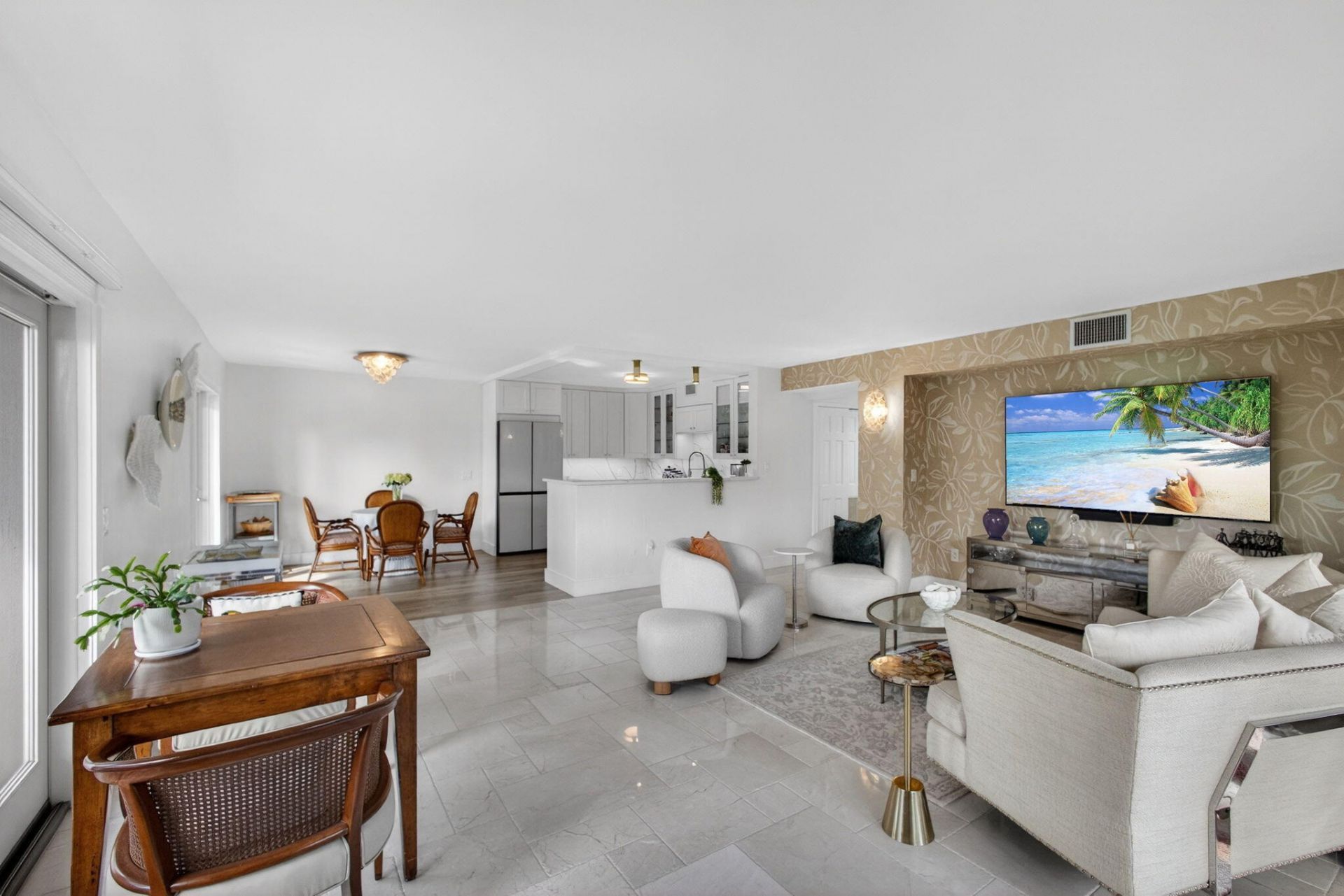 129 S Golfview Road, Unit 6, Lake Worth Beach, FL 33460 Photo