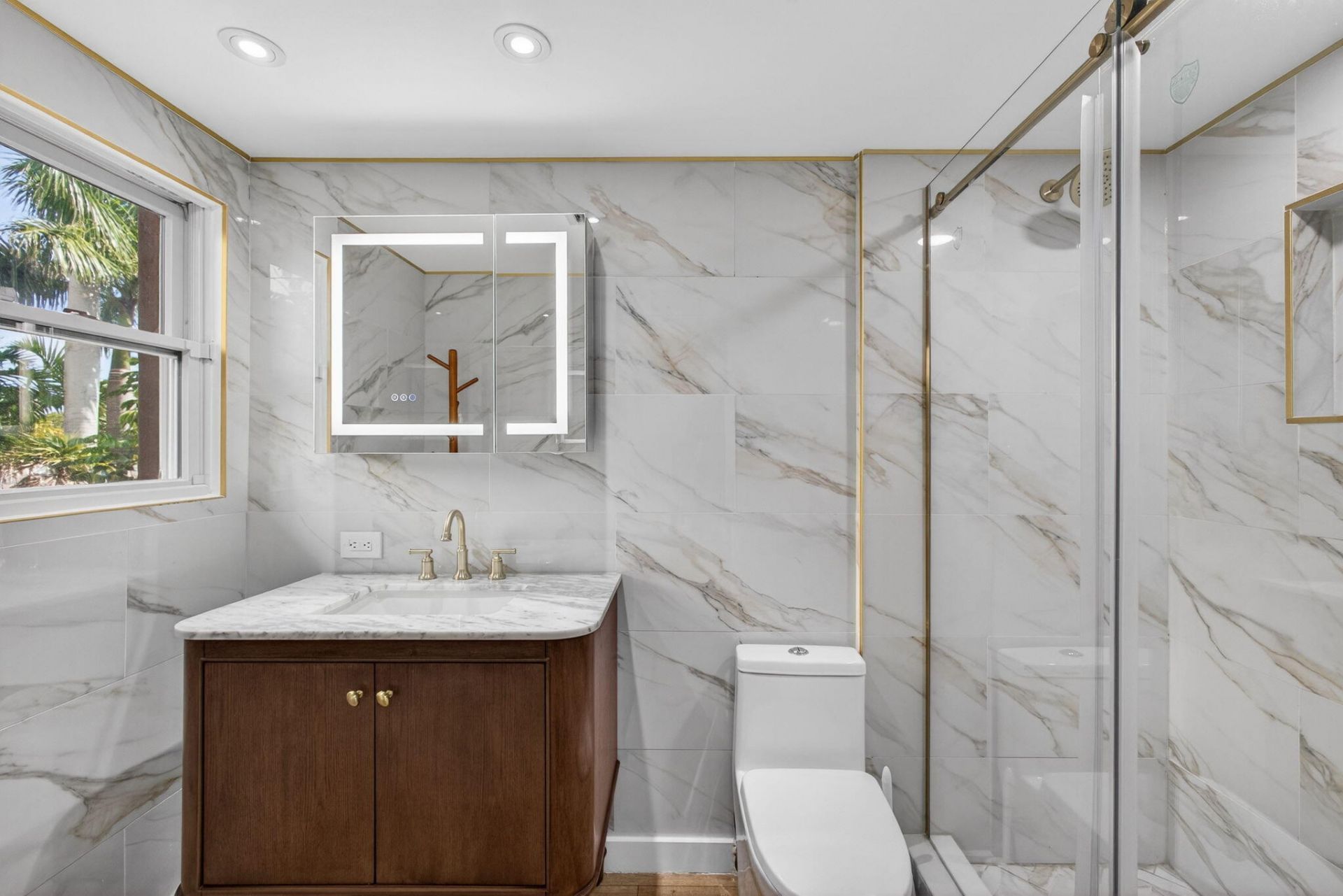 129 S Golfview Road, Unit 6, Lake Worth Beach, FL 33460 Photo