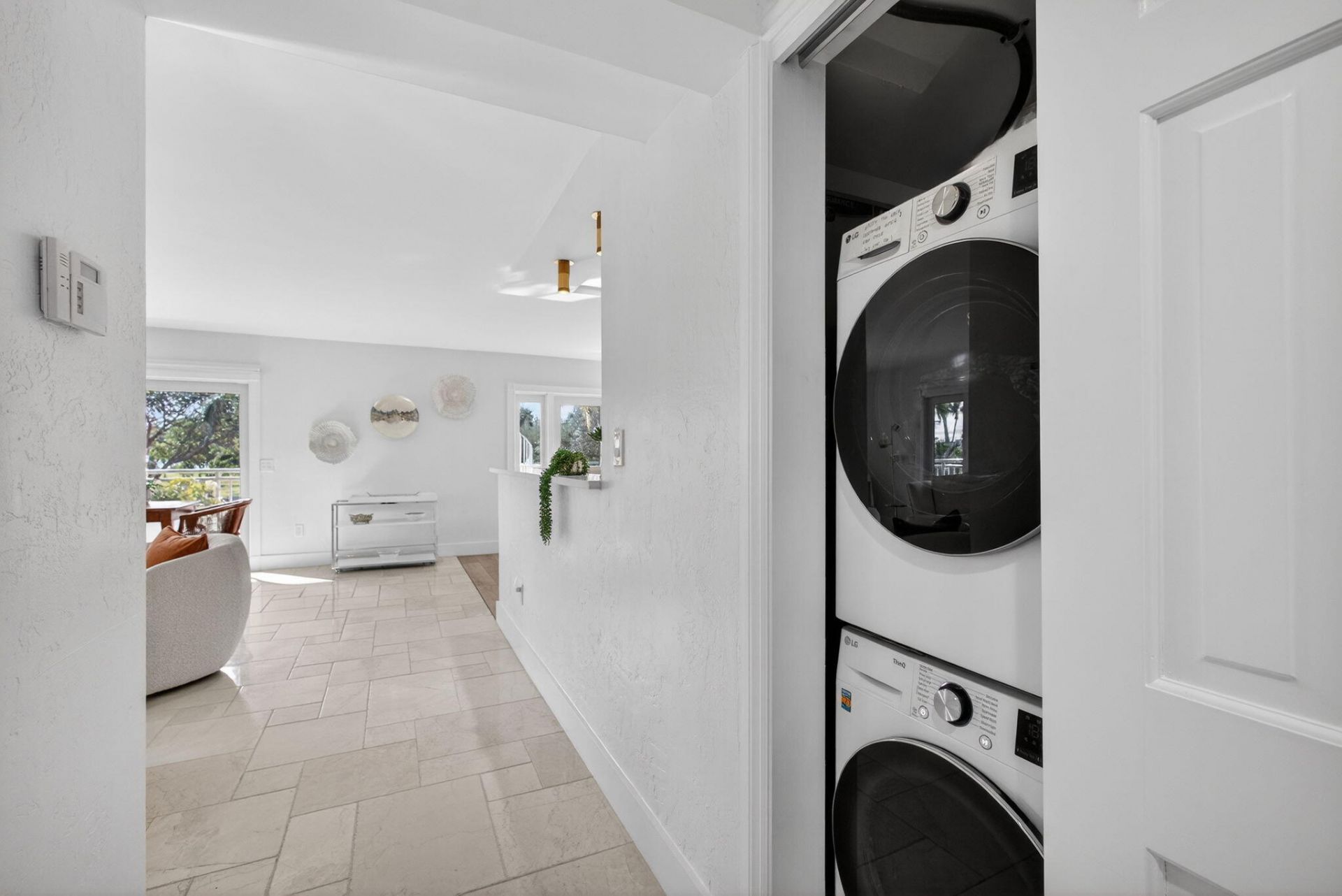 129 S Golfview Road, Unit 6, Lake Worth Beach, FL 33460 Photo