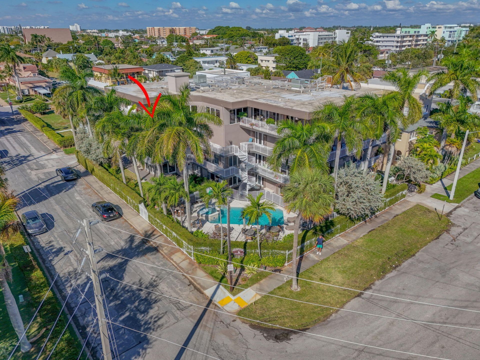 129 S Golfview Road, Unit 6, Lake Worth Beach, FL 33460 Photo