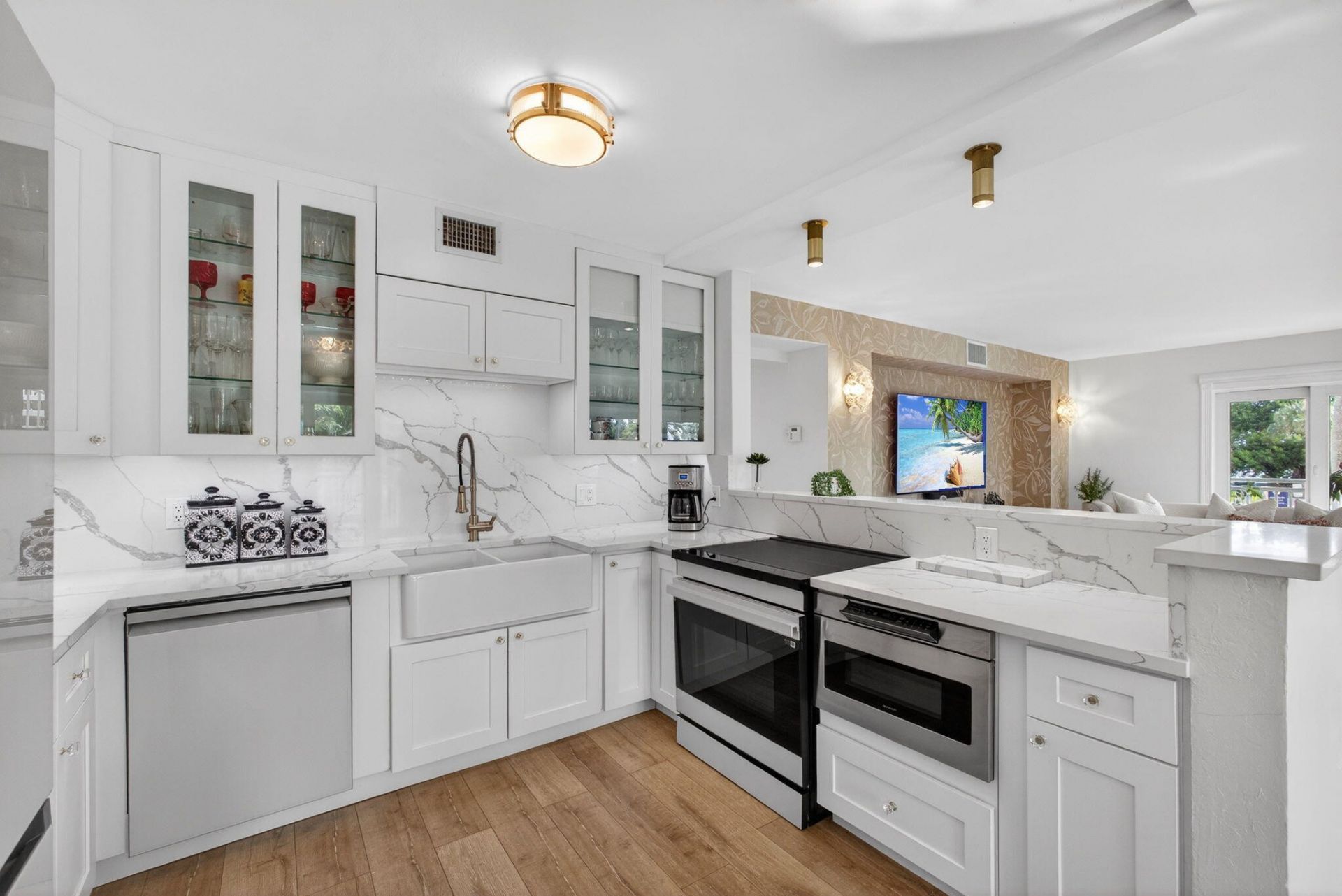 129 S Golfview Road, Unit 6, Lake Worth Beach, FL 33460 Photo