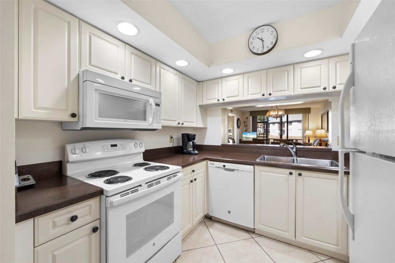 4310 46 Ave Avenue W, Unit 103, Bradenton, FL 34210 Photo