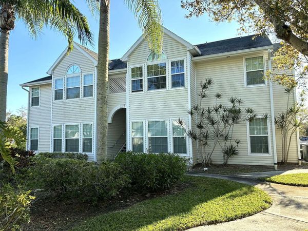 1810 Waterford Drive, Unit 6, Vero Beach, FL 32966