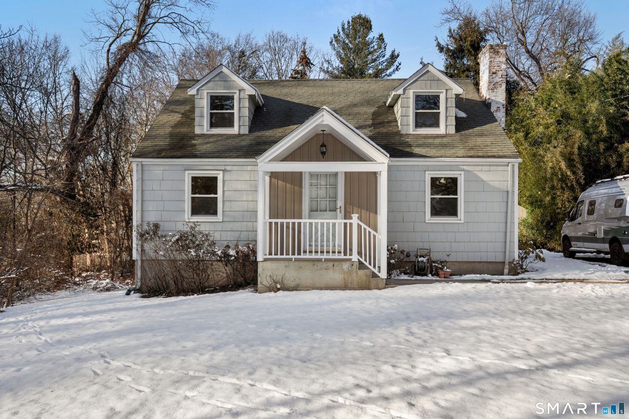 2 Rochelle, Norwalk, CT 06854 Main Photo
