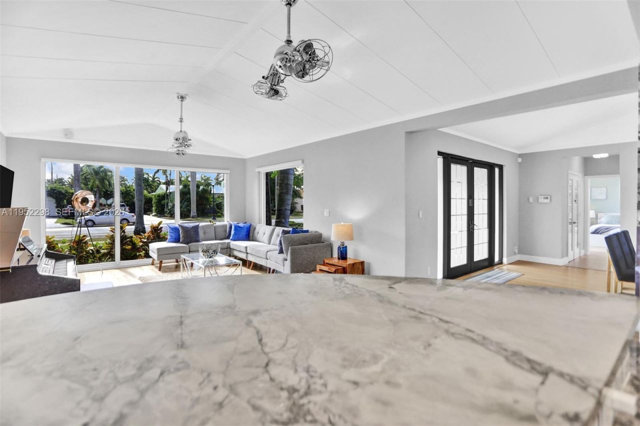 1017 Tyler St, Hollywood, FL 33019 Photo