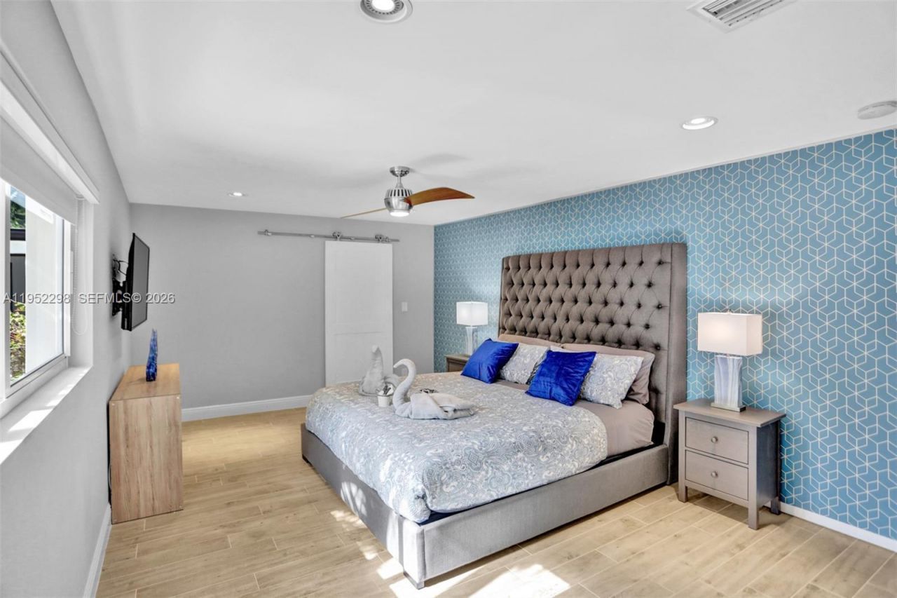 1017 Tyler St, Hollywood, FL 33019 Photo