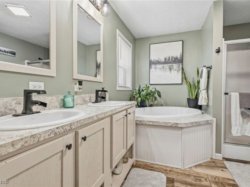 6962 Foxwood Drive SW, Navarre, OH 44662 Photo 13