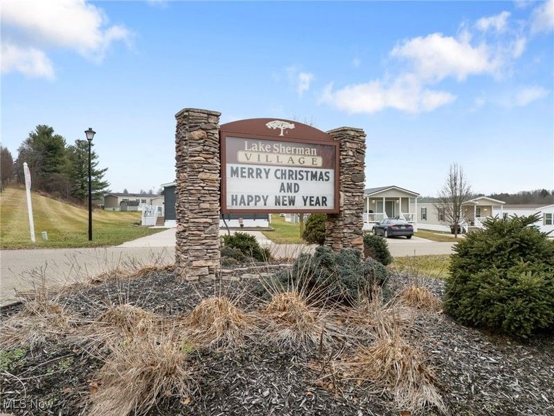 6962 Foxwood Drive SW, Navarre, OH 44662 Photo 23