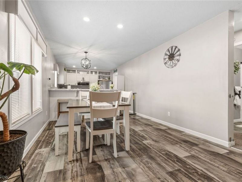 6962 Foxwood Drive SW, Navarre, OH 44662 Photo 7