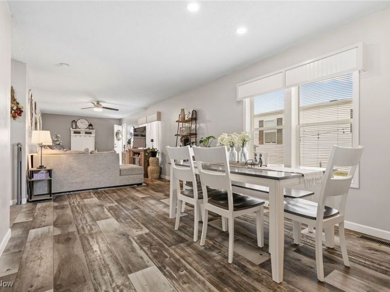 6962 Foxwood Drive SW, Navarre, OH 44662 Photo 9