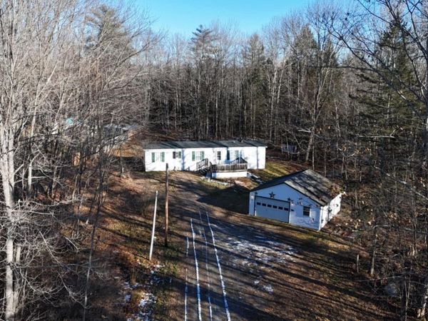 189 Commercial Street, Hartland, ME 04943