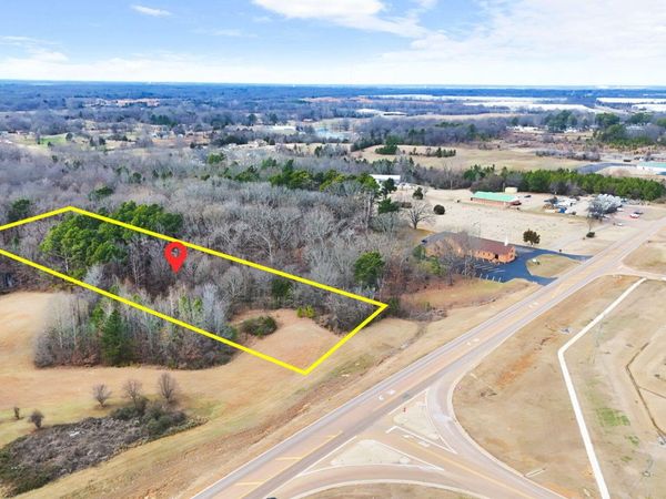 N Us-51, Nesbit, MS 38651