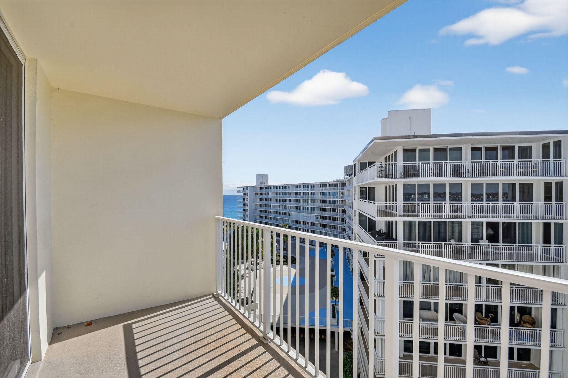 3540 S. Ocean Boulevard, Unit 810, South Palm Beach, FL 33480 Photo