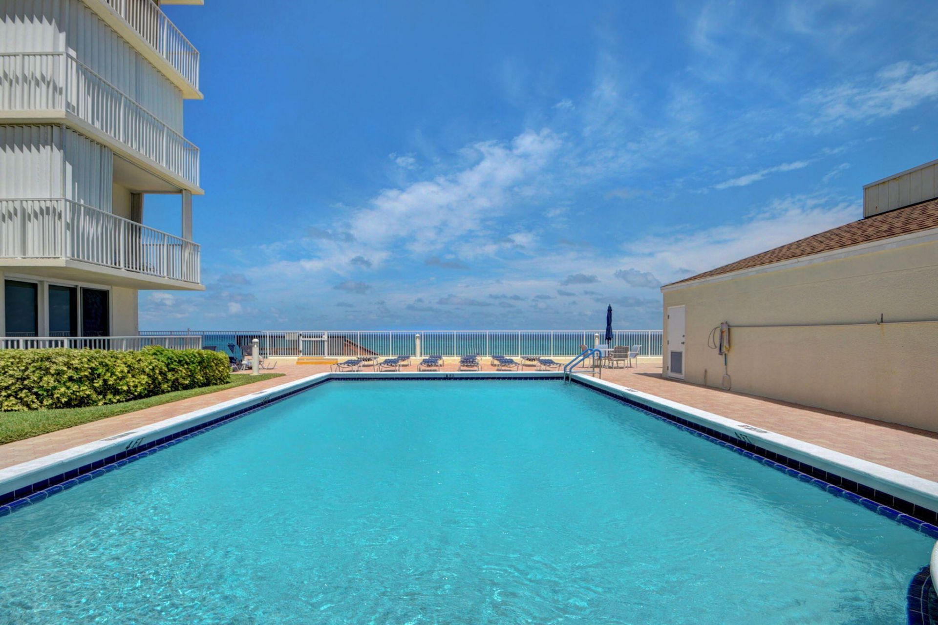 3540 S. Ocean Boulevard, Unit 810, South Palm Beach, FL 33480 Photo