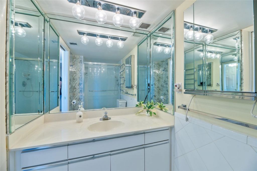 1021 Hillsboro Mile, Unit G1, Hillsboro Beach, FL 33062 Photo