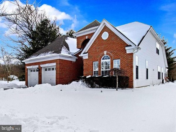 6 MARBELLA COURT, HAMILTON, NJ 08691