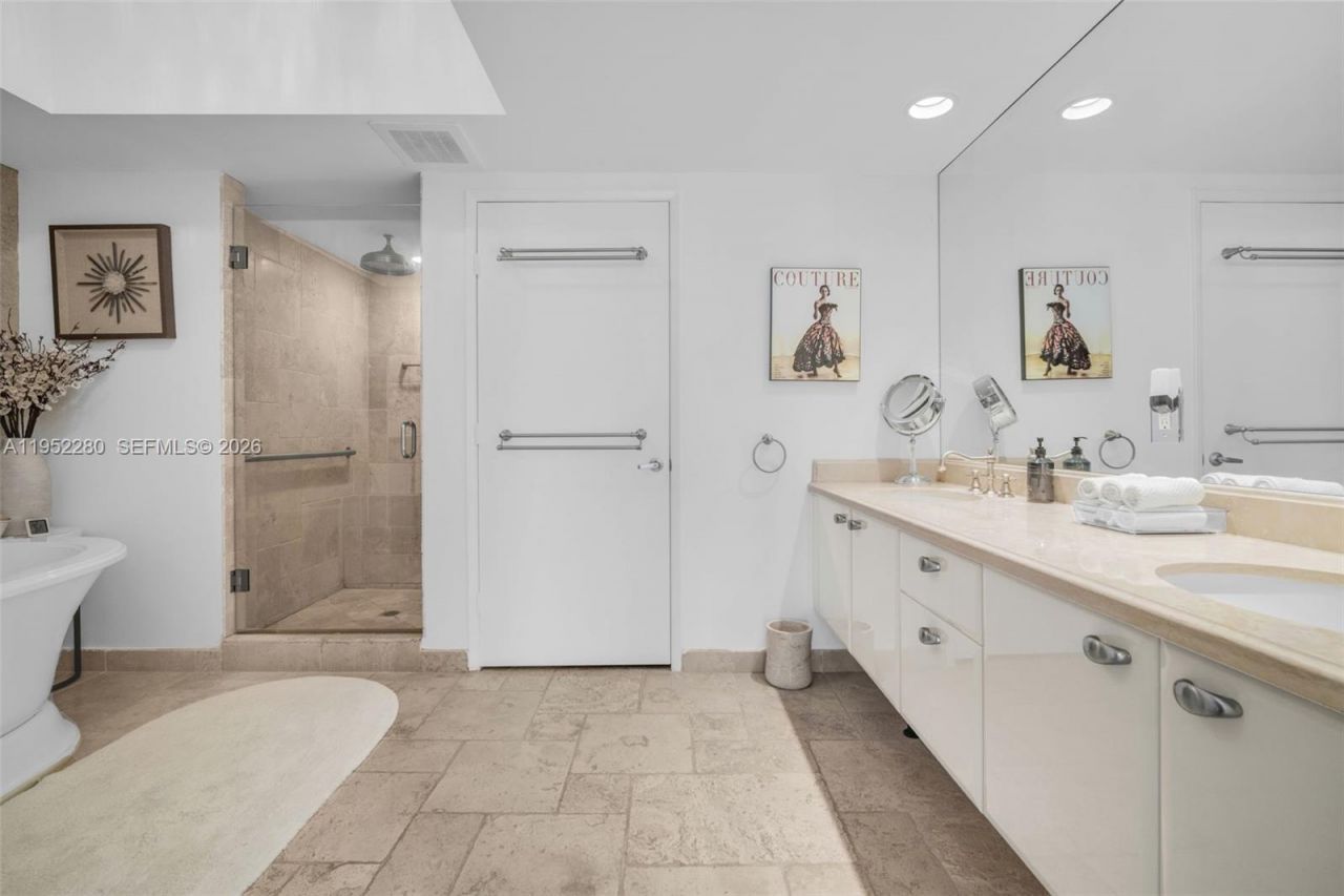 333 Las Olas Way , Unit 3006, Fort Lauderdale, FL 33301 Photo