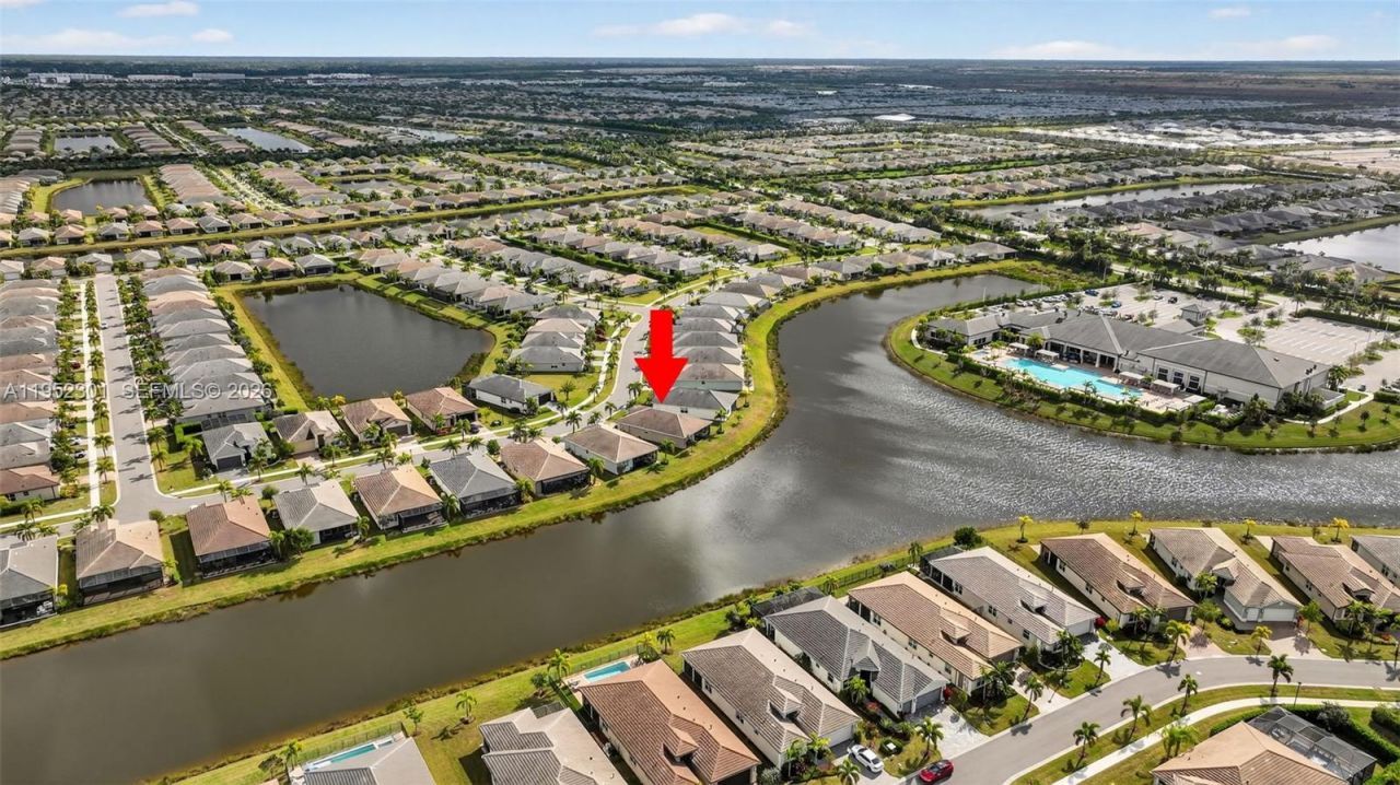 11694 SW River Crossing Pl, Port Saint Lucie, FL 34987 Photo