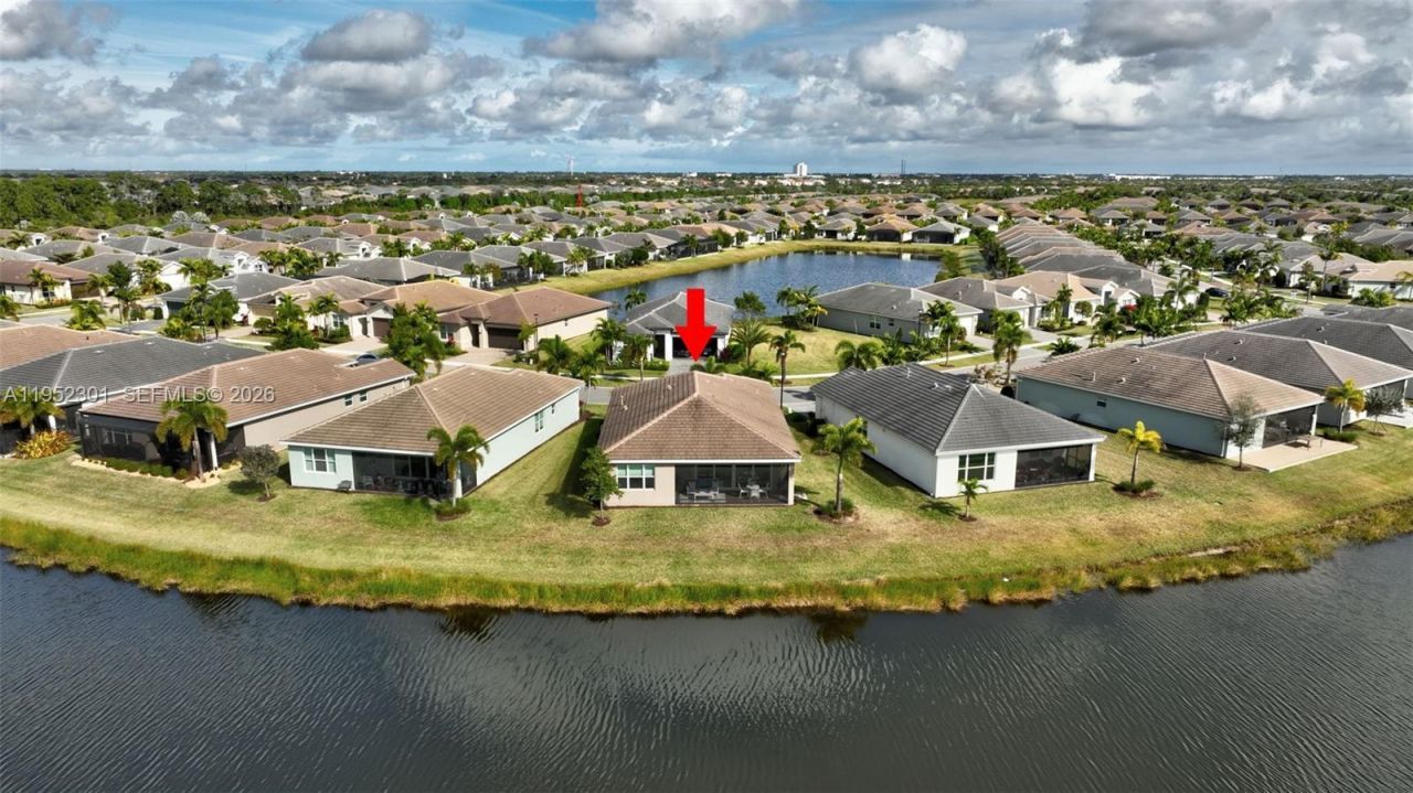 11694 SW River Crossing Pl, Port Saint Lucie, FL 34987 Photo