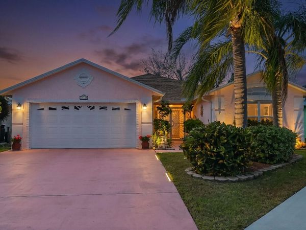 14196 Cisne Circle, Fort Pierce, FL 34951
