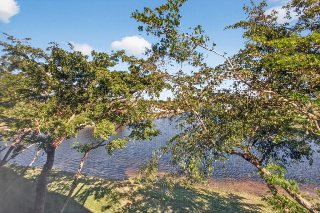 9575 Weldon Cir, Unit C413, Tamarac, FL 33321 Photo