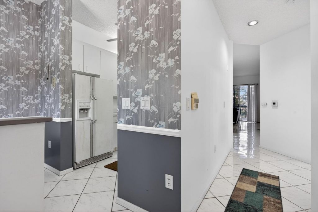 9575 Weldon Cir, Unit C413, Tamarac, FL 33321 Photo