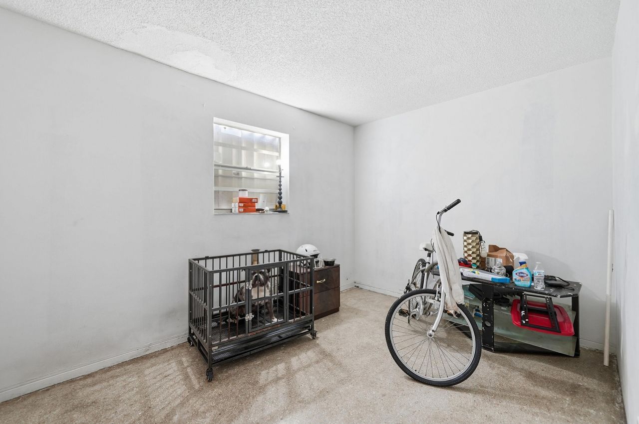 2043 NW 8th Street , Other Florida, FL 33069 Photo