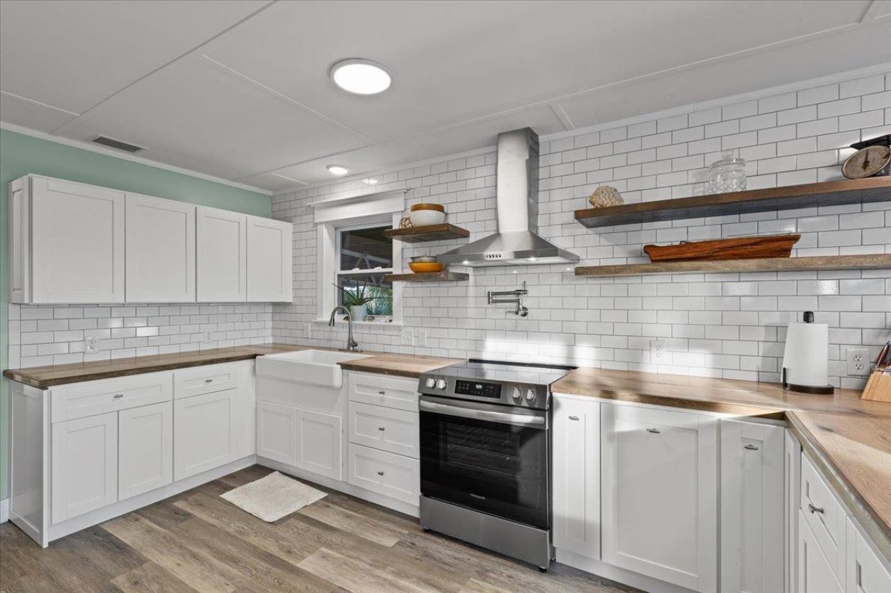 201 NW First Avenue, Steinhatchee, FL 32359 Photo