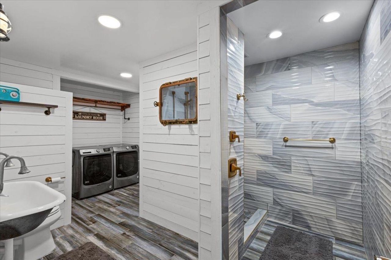 201 NW First Avenue, Steinhatchee, FL 32359 Photo