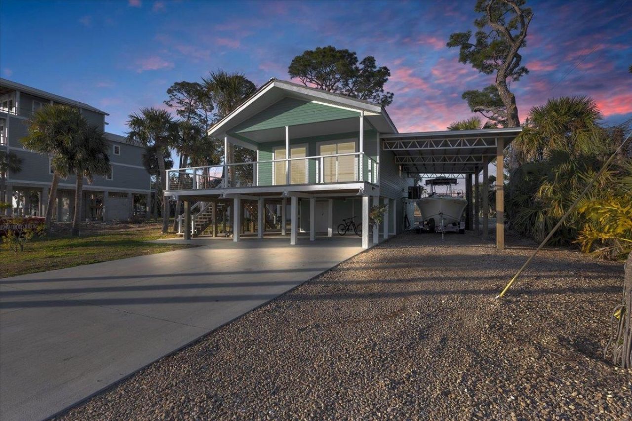 201 NW First Avenue, Steinhatchee, FL 32359 Photo