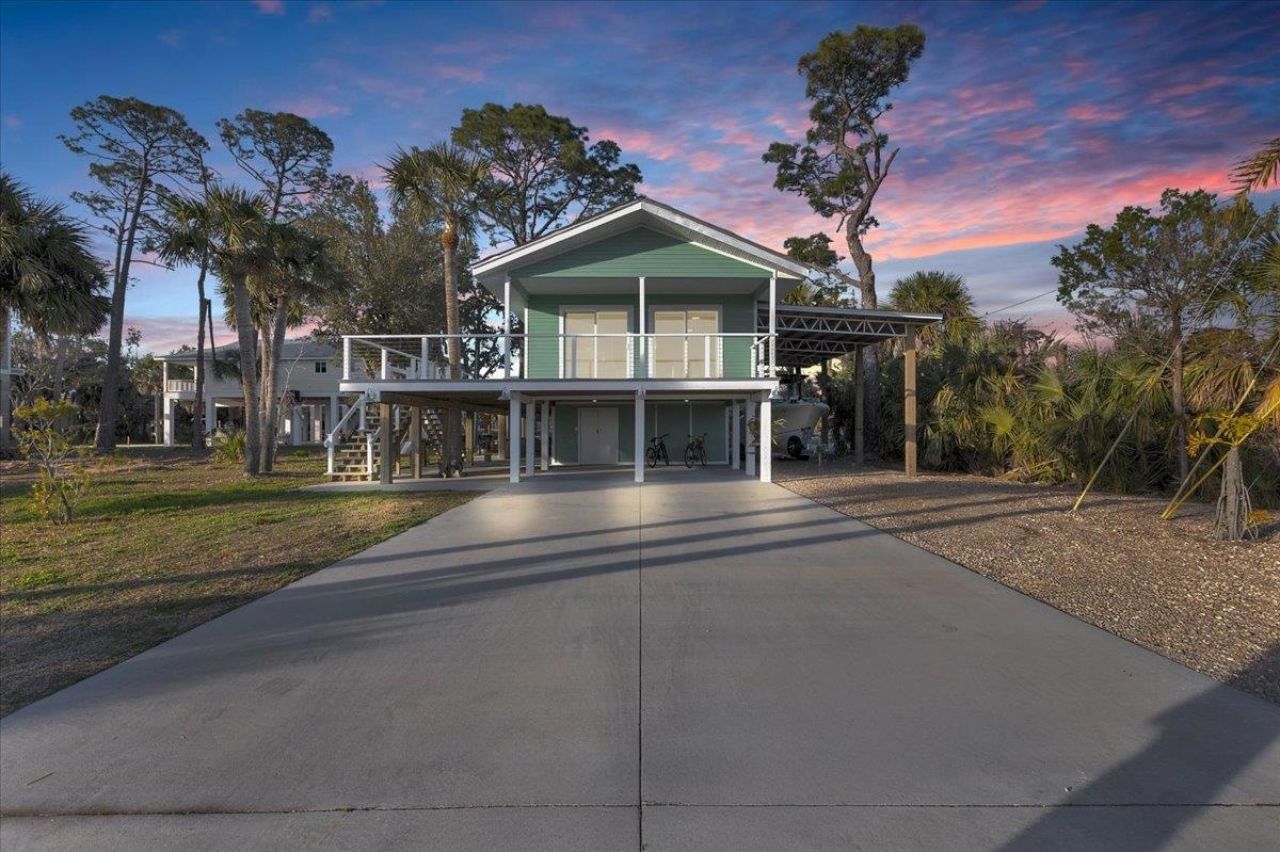 201 NW First Avenue, Steinhatchee, FL 32359 Photo