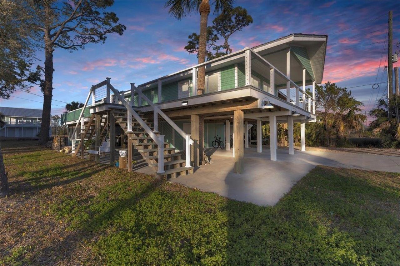 201 NW First Avenue, Steinhatchee, FL 32359 Photo