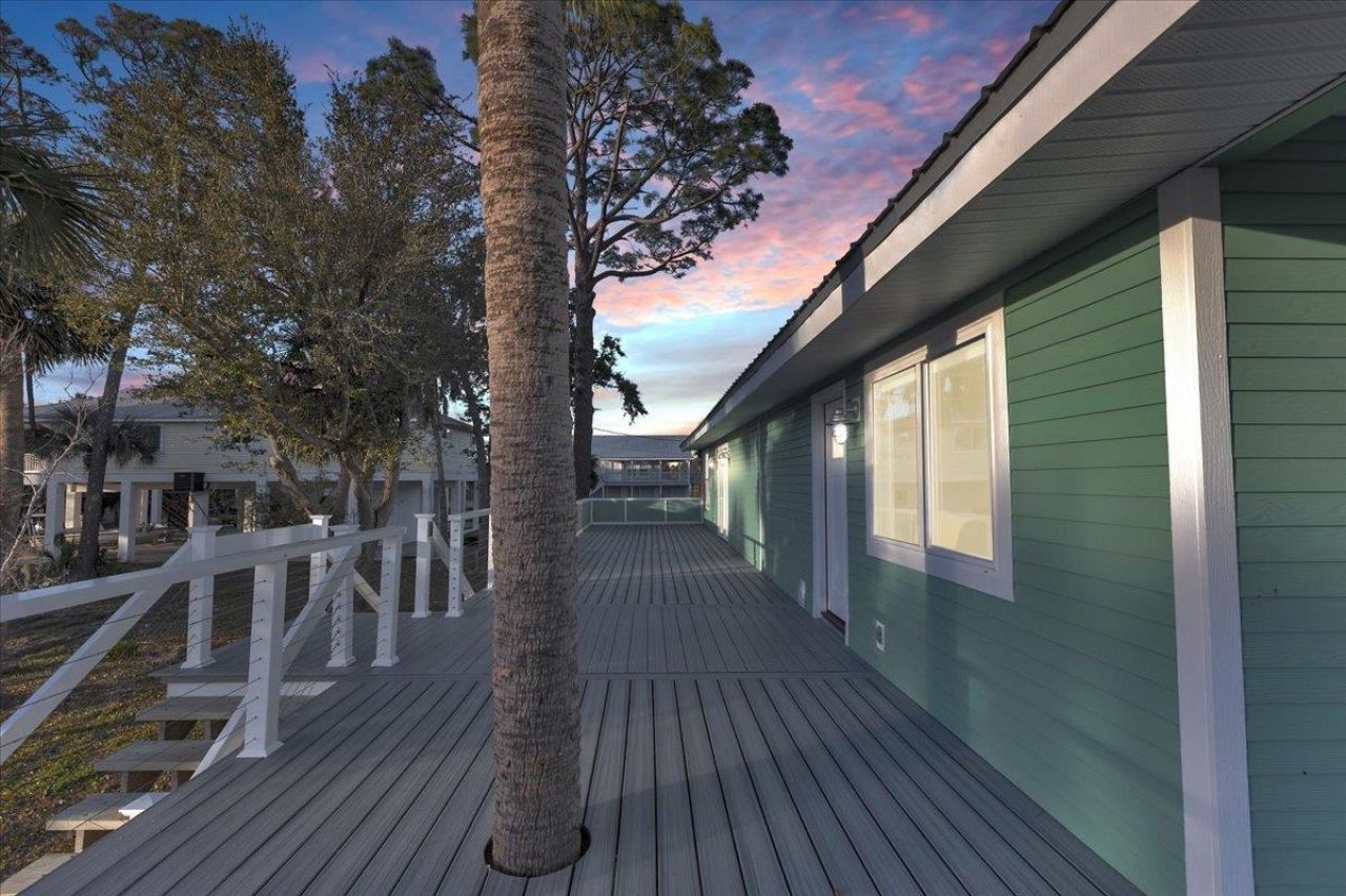 201 NW First Avenue, Steinhatchee, FL 32359 Photo