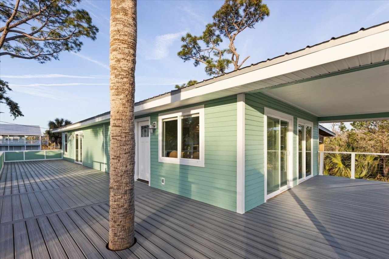 201 NW First Avenue, Steinhatchee, FL 32359 Photo