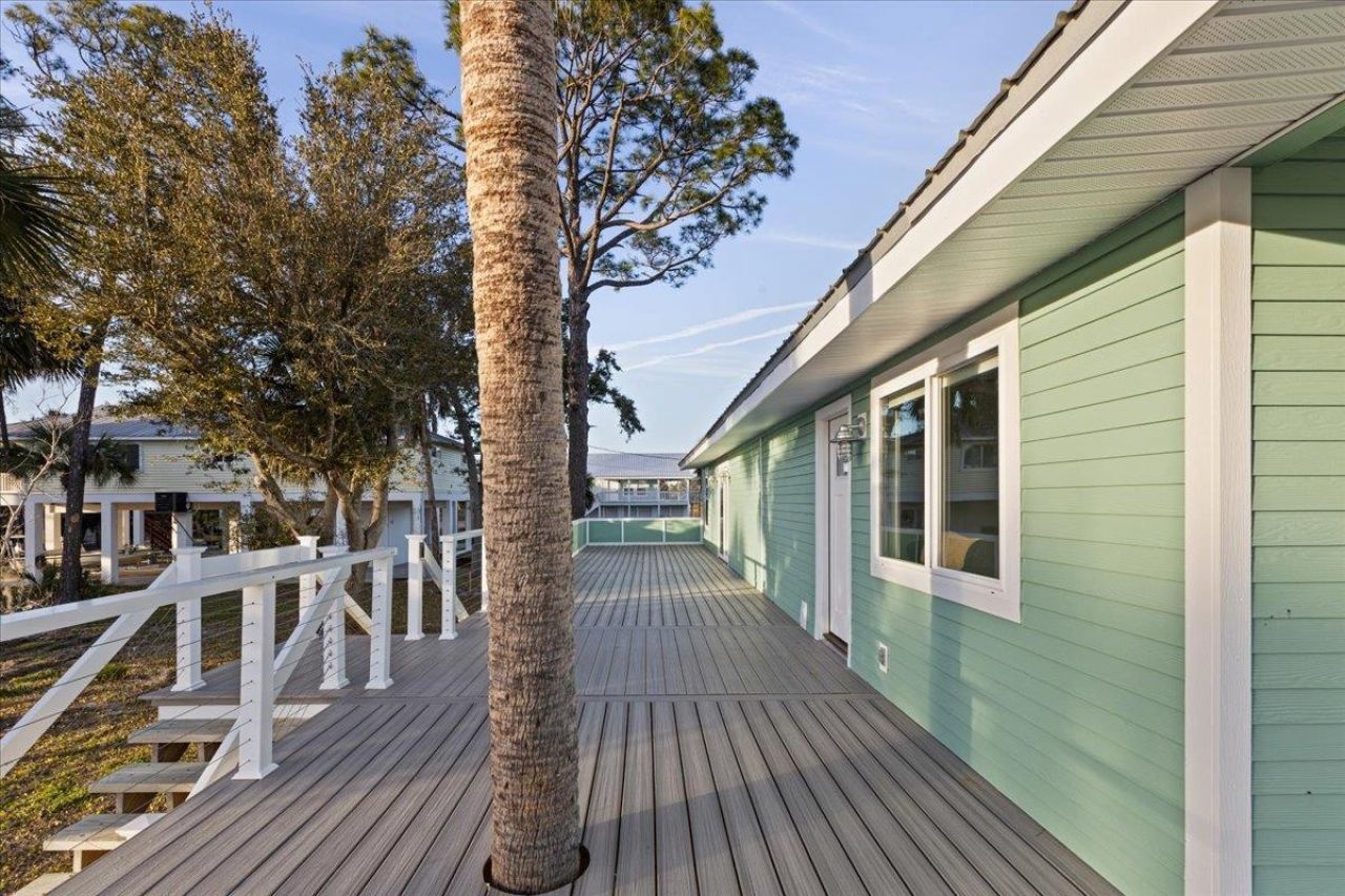 201 NW First Avenue, Steinhatchee, FL 32359 Photo