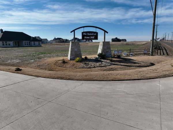 2422 Grant Michael Trail , Waxahachie, TX 75167