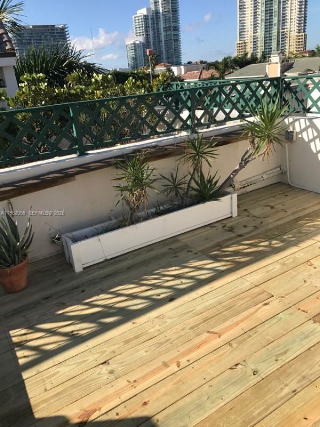 300 Euclid Ave, Unit 209, Miami Beach, FL 33139 Photo