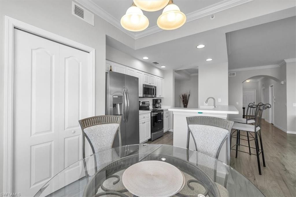 10391 Butterfly Palm Dr, Unit 1012, Fort Myers, FL 33966 Photo