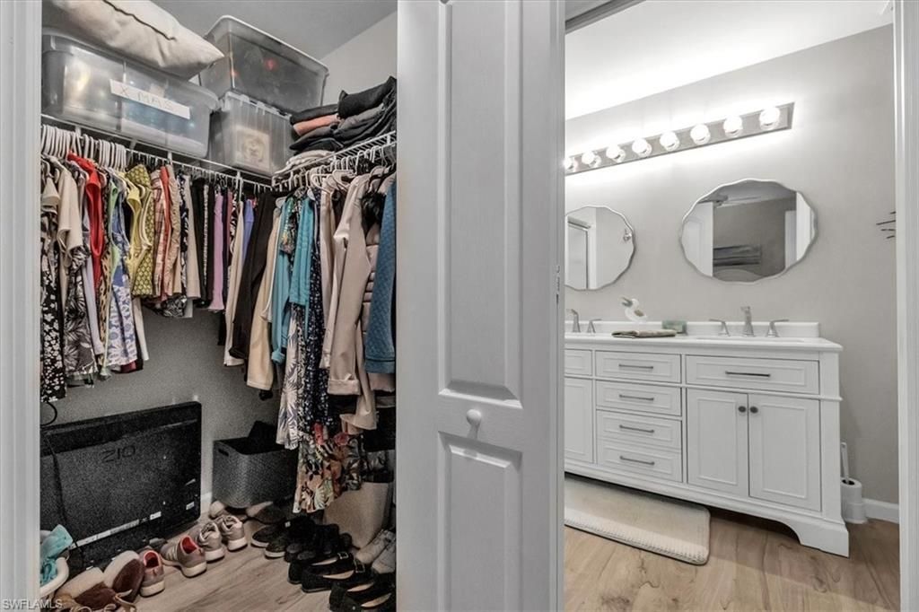 10391 Butterfly Palm Dr, Unit 1012, Fort Myers, FL 33966 Photo