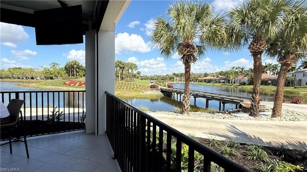 10391 Butterfly Palm Dr, Unit 1012, Fort Myers, FL 33966 Photo