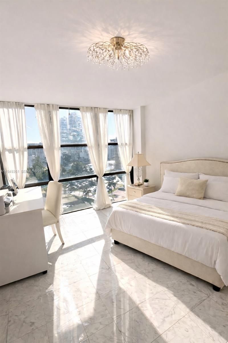 800 Parkview Dr, Unit 928, Hallandale Beach, FL 33009 Photo