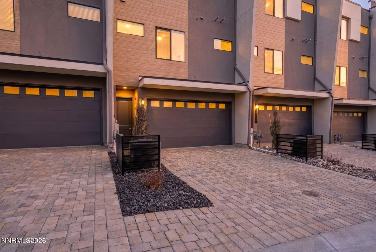 176 Rissone Lane, Reno, NV 89503 Photo