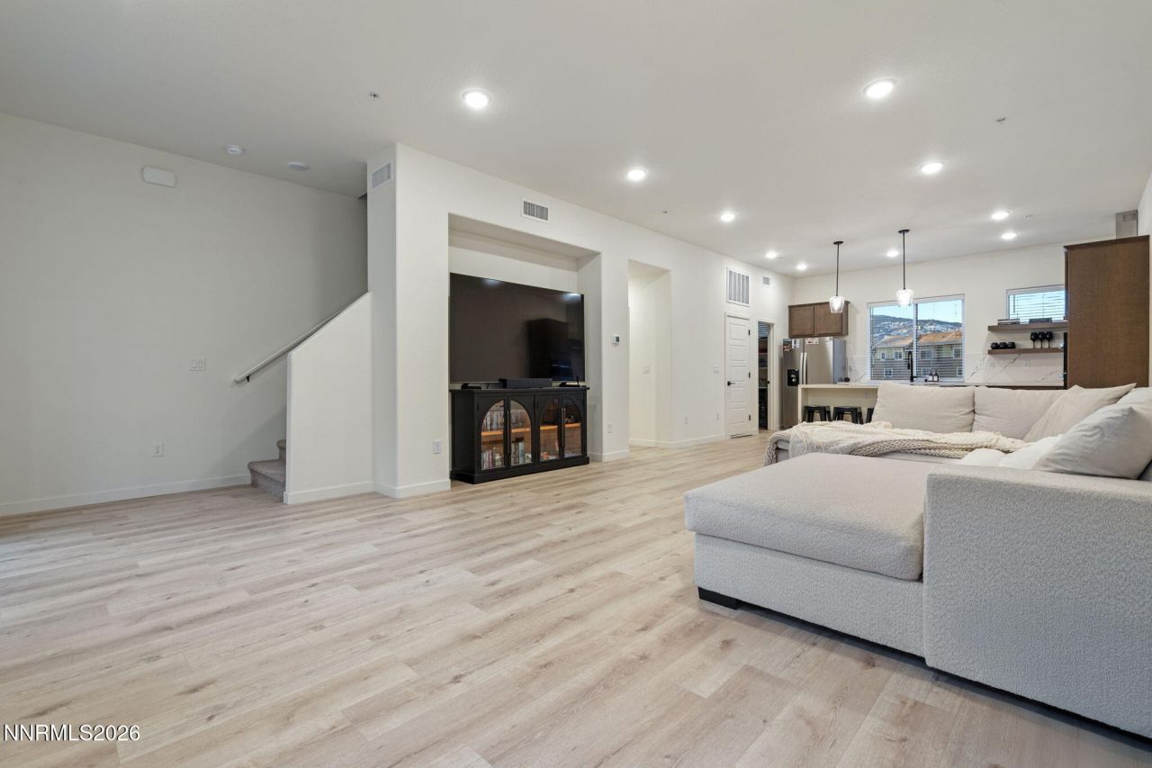 176 Rissone Lane, Reno, NV 89503 Photo