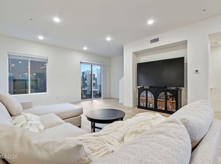 176 Rissone Lane, Reno, NV 89503 Photo