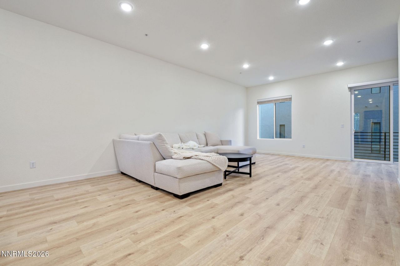 176 Rissone Lane, Reno, NV 89503 Photo