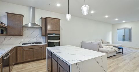 176 Rissone Lane, Reno, NV 89503 Photo