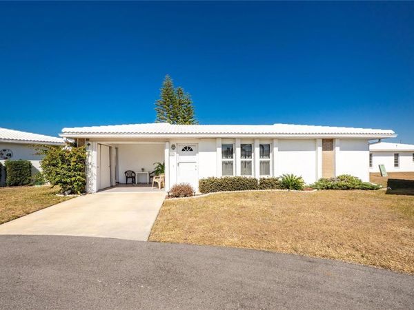 152 CIRCLEWOOD DRIVE, Unit C2-2, VENICE, FL 34293