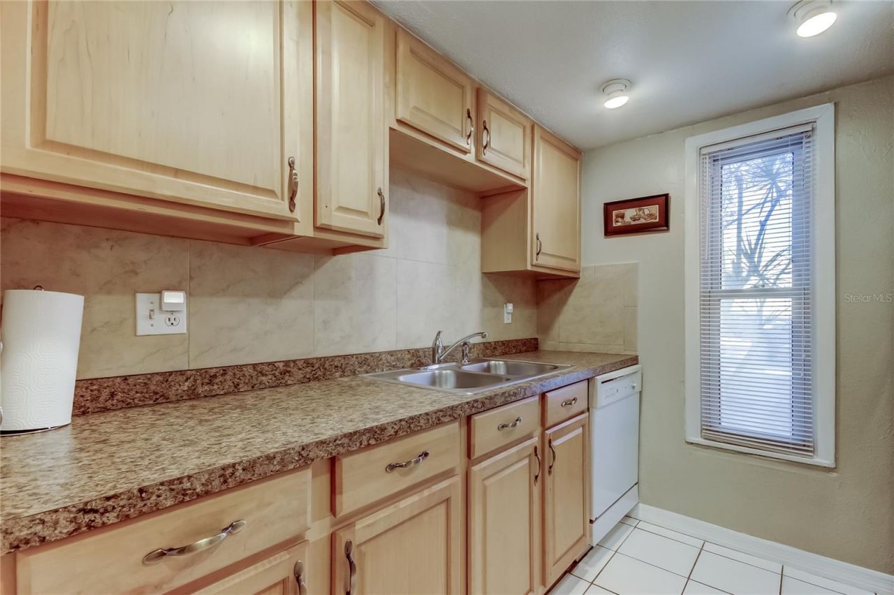 3650 41st Way S, Unit A, Saint Petersburg, FL 33711 Photo