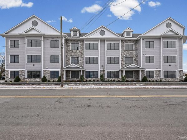 80 Division Street, Unit 2c, Patchogue, NY 11772