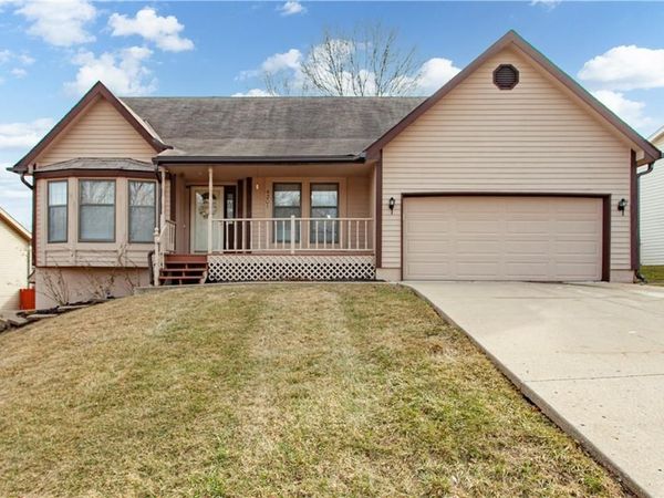 4201 NW 64th Place, Kansas City, MO 64151